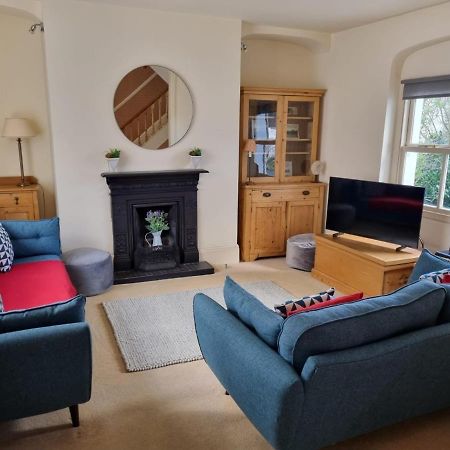 Stunning & Spacious House In Central Tenby Exterior foto